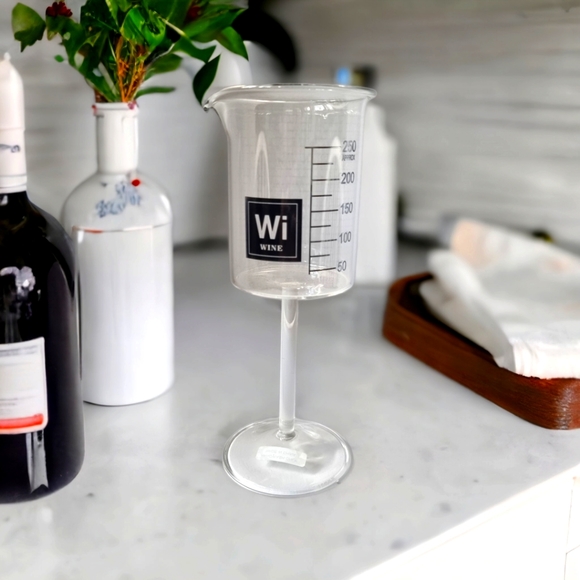 Drink Periodically Lab Beaker Wine Glass Brand New! - Picture 1 of 5